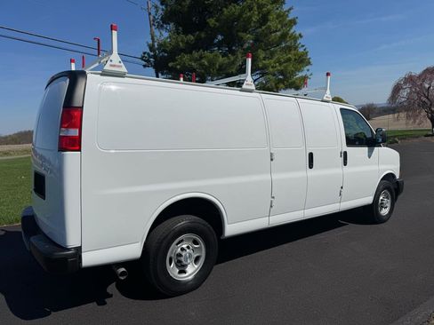 Used 2022 Chevrolet Express 2500 Extended w/ Driver Convenience Package image 7