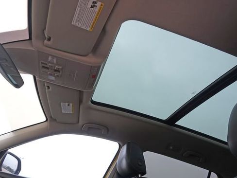 Used 2018 Volkswagen Atlas SEL Premium image 8