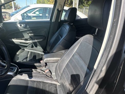 Used 2018 Ford EcoSport Titanium image 9