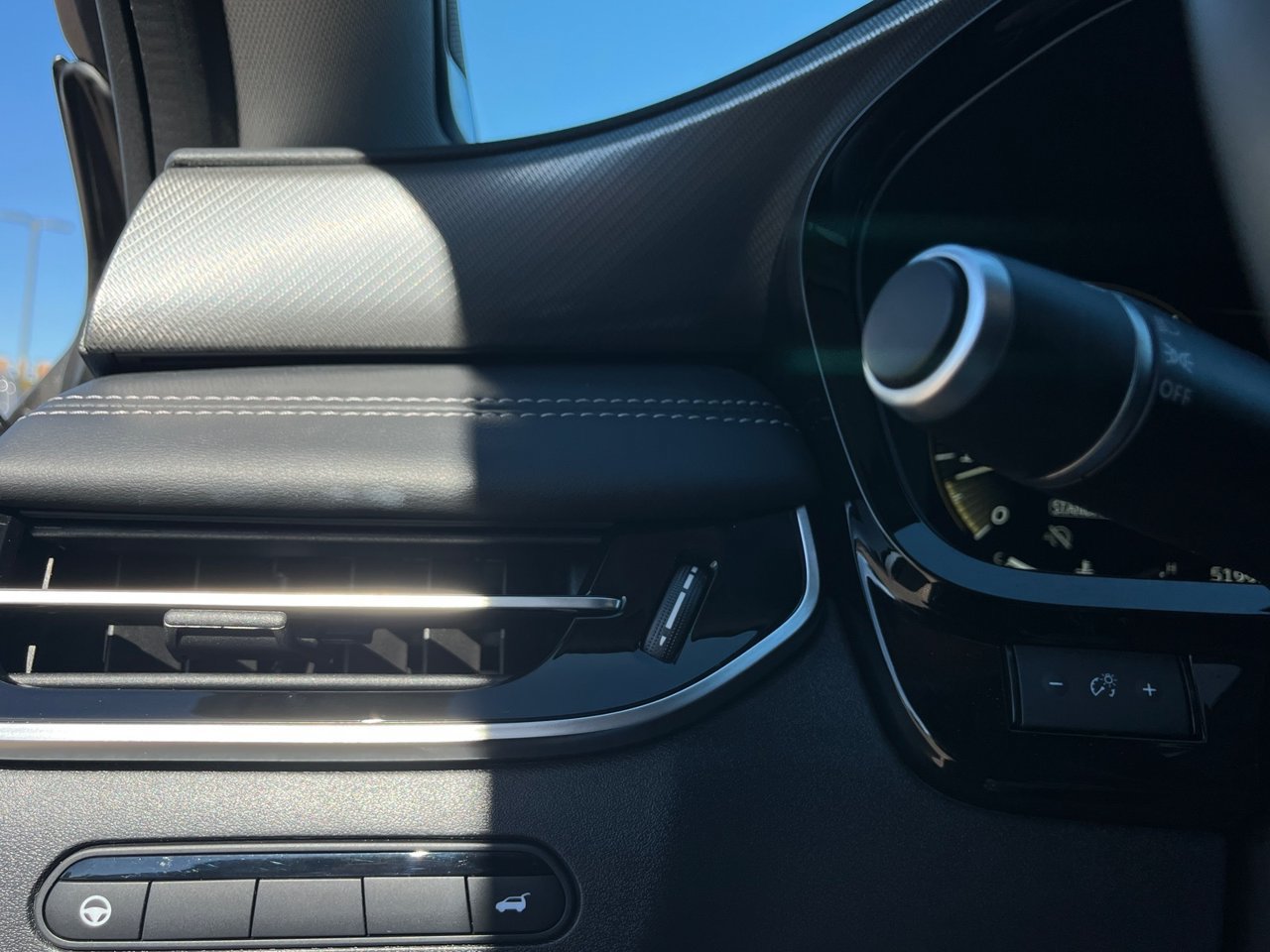 Certified 2026 INFINITI QX60 Luxe w/ Cargo Package FWD image 29