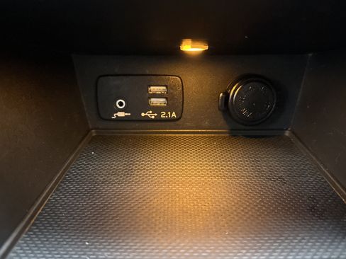 Used 2023 Subaru Crosstrek 2.5i Limited w/ Moonroof Package image 38