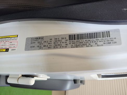 Used 2018 Jeep Wrangler Unlimited Sport image 33