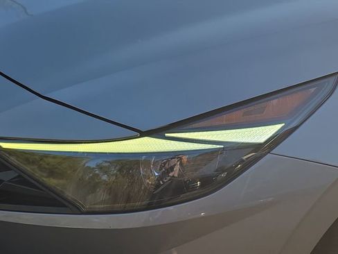 Used 2023 Hyundai Elantra SEL w/ Convenience Package image 42