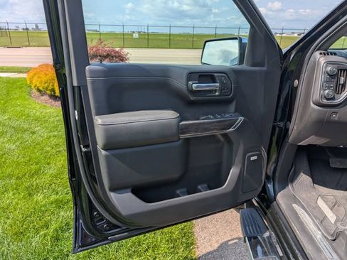 Used 2021 Chevrolet Silverado 1500 LTZ AWD/4WD image 20