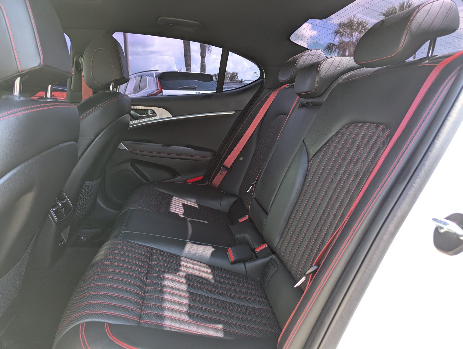 Used 2023 Genesis G70 2.0T w/ Sport Prestige Package RWD image 20