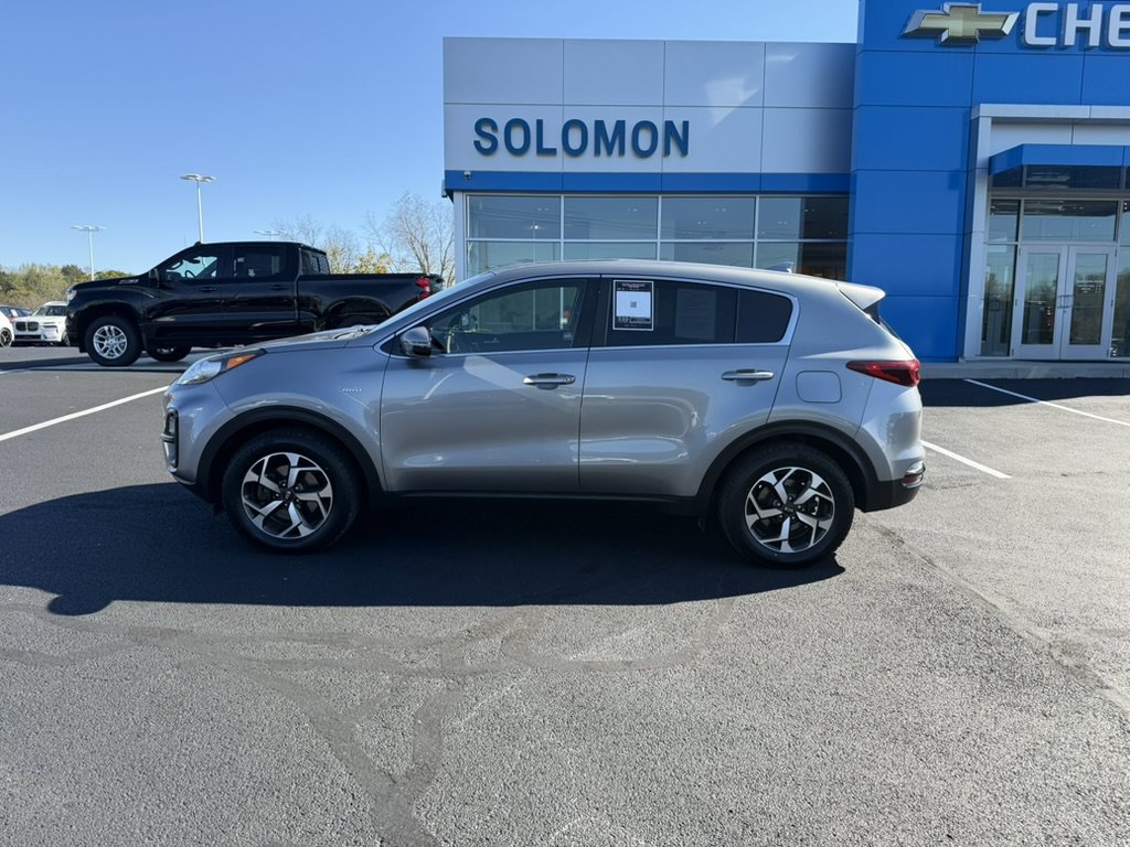 Used 2020 Kia Sportage LX w/ LX Popular Package AWD/4WD image 3