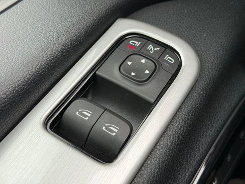 Used 2021 Mercedes-Benz Sprinter 2500 image 23