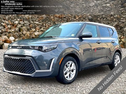 Used 2024 Kia Soul LX w/ Option Group 015 FWD image 1