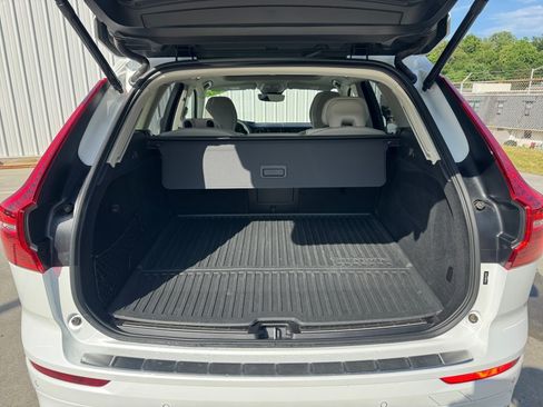Certified 2023 Volvo XC60 T8 Plus w/ Climate Package AWD/4WD image 15