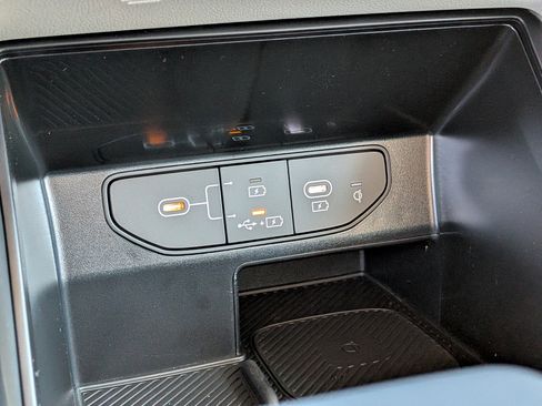 New 2026 Kia Sorento S FWD image 36