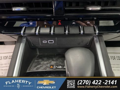 Used 2024 Chevrolet Colorado Z71 w/ Z71 Convenience Package 2 image 28