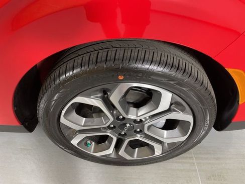 New 2025 Kia Soul EX image 11