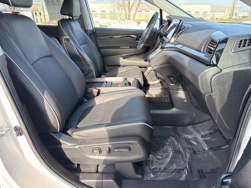 Used 2023 Honda Odyssey Elite image 21