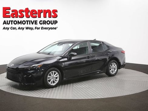 Used 2025 Toyota Camry LE FWD image 56