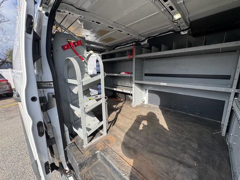 Used 2017 Ford Transit 250 250 3dr SWB Low Roof Cargo Van image 54