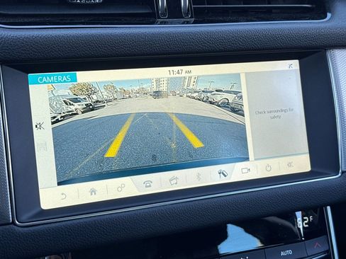 Used 2019 Jaguar XF Premium image 20