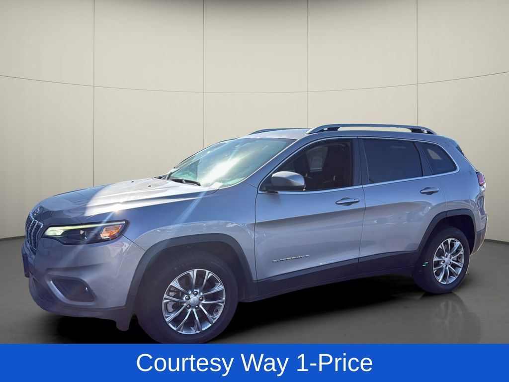 Used 2021 Jeep Cherokee Latitude Lux w/ Comfort/Convenience Group FWD image 4