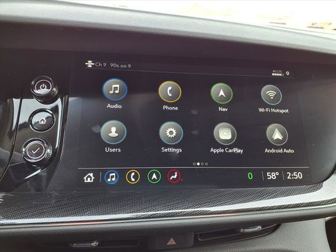 Used 2022 Buick Envision Essence w/ Technology Package I image 4