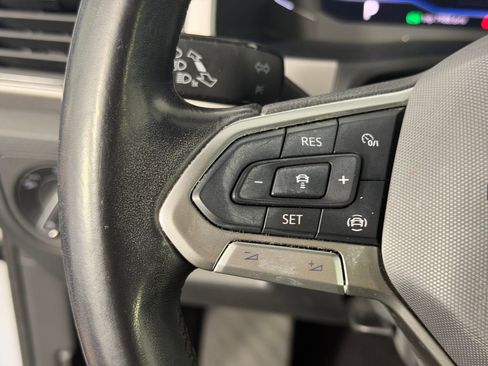 Used 2020 Volkswagen Atlas Cross Sport SEL Premium AWD/4WD image 17