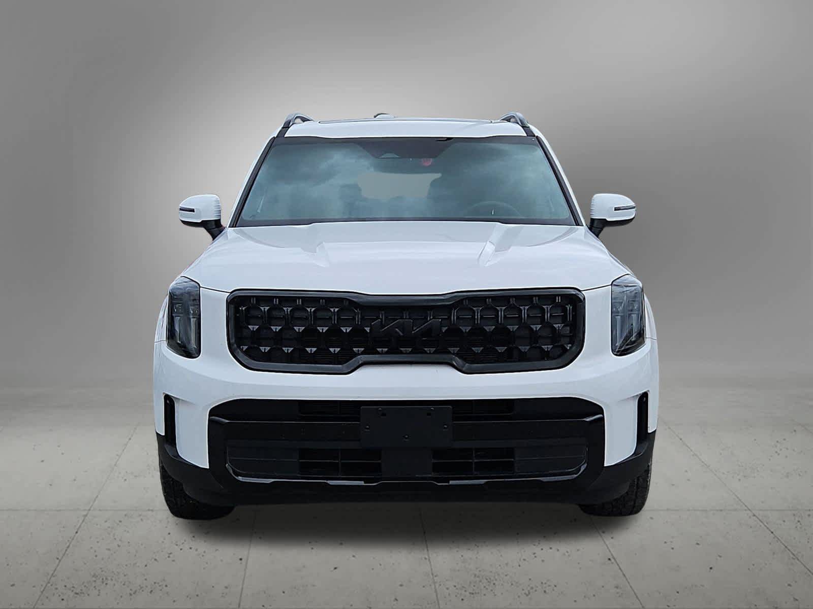 Used 2025 Kia Telluride AWD image 9