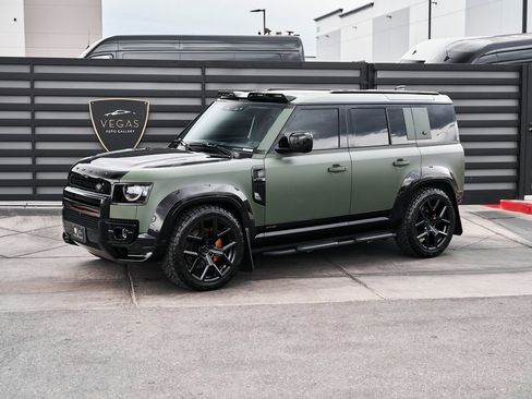 Used 2023 Land Rover Defender 110 X AWD/4WD image 5