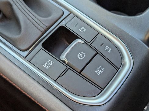 Used 2019 Hyundai Santa Fe Limited image 41