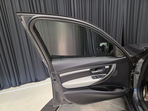 Used 2015 BMW M3 RWD image 15