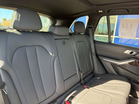 Used 2021 BMW X5 xDrive40i w/ Convenience Package AWD/4WD image 27