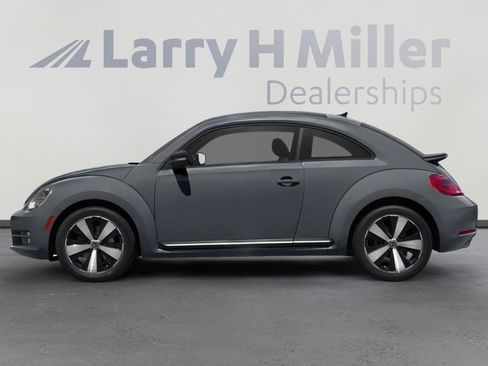 Used 2013 Volkswagen Beetle 2.0T image 3