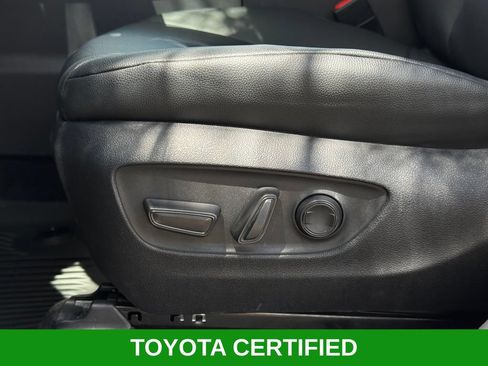 Certified 2025 Toyota Grand Highlander AWD image 9