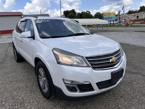 Used 2017 Chevrolet Traverse LT AWD/4WD image 12