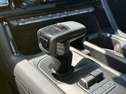 Used 2023 GMC Sierra 1500 AT4 w/ AT4 Premium Package AWD/4WD image 32