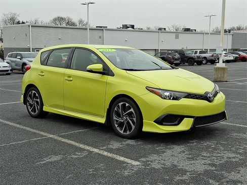 Certified 2017 Toyota Corolla iM w/ Carpet Mat Package image 3