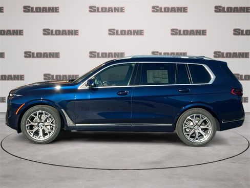 New 2026 BMW X7 xDrive40i w/ Premium Package image 2