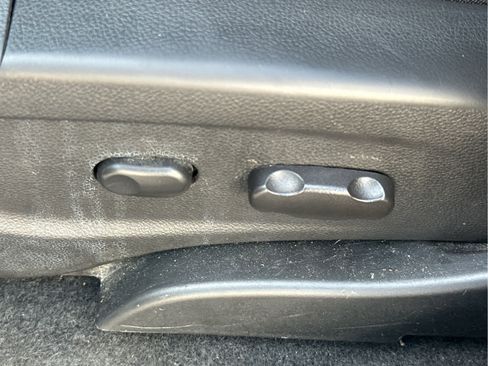 Used 2017 Chevrolet Trax LT w/ LT Convenience Package image 28