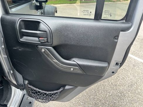Used 2017 Jeep Wrangler Unlimited Sport w/ Quick Order Package 24S AWD/4WD image 21