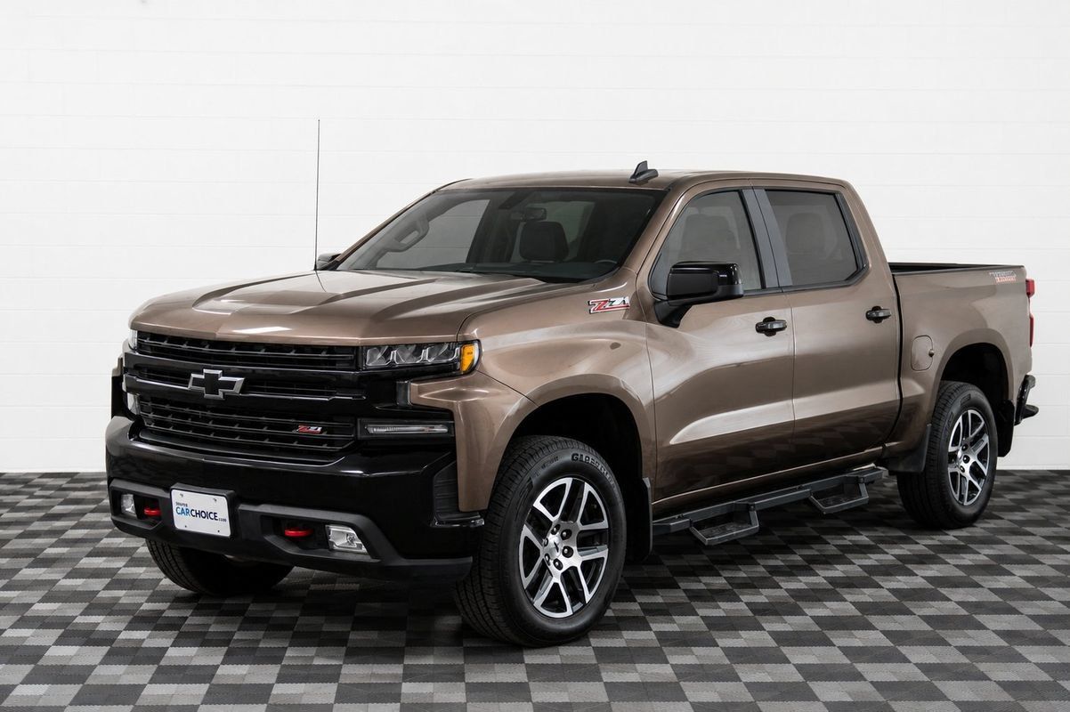 Used 2019 Chevrolet Silverado 1500 LT Trail Boss w/ Convenience Package AWD/4WD image 1