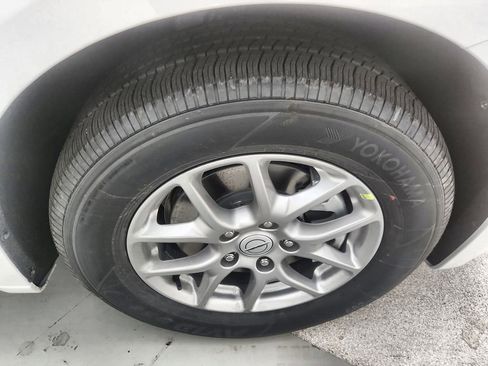 New 2026 Chrysler Voyager LX image 32