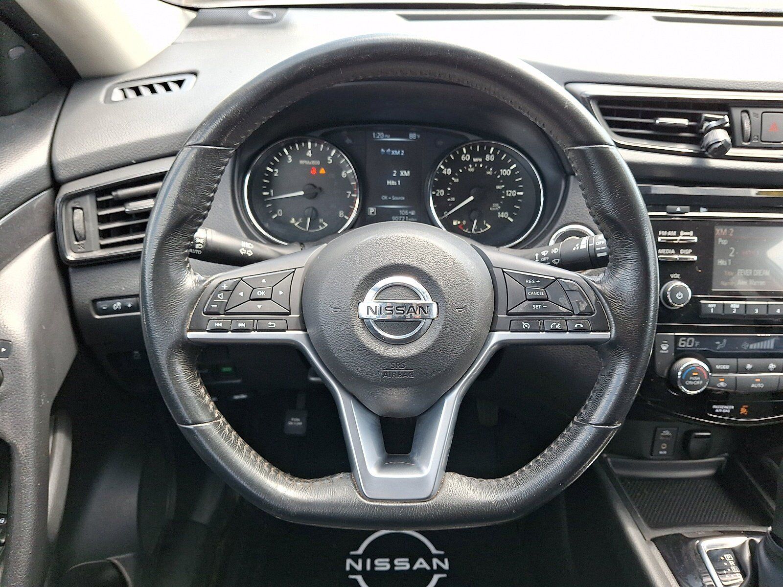 Used 2017 Nissan Rogue SV AWD/4WD image 19