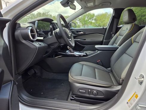 New 2026 Chevrolet Trax ACTIV w/ Driver Confidence Package FWD image 14