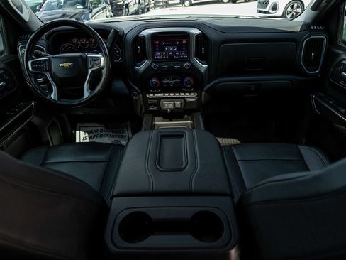 Used 2021 Chevrolet Silverado 1500 LTZ AWD/4WD image 33