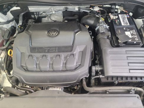 Used 2020 Volkswagen Tiguan SE AWD/4WD image 30
