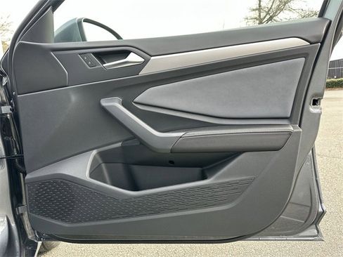 New 2026 Volkswagen Jetta SE image 31