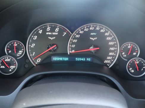 Used 2006 Chevrolet Corvette Convertible w/ Preferred Equipment Group RWD image 28