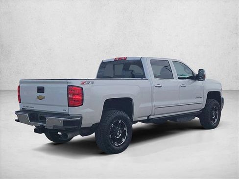 Used 2019 Chevrolet Silverado 2500 LTZ w/ Duramax Plus Package image 5
