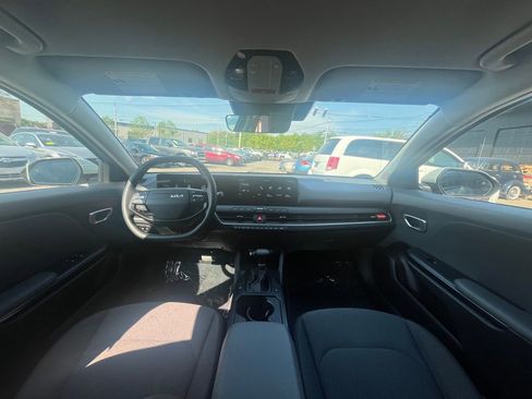 Used 2025 Kia K4 FWD image 17