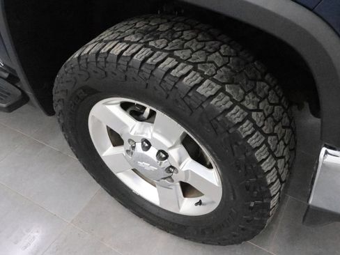 Used 2022 Chevrolet Silverado 2500 LT w/ Convenience Package image 3