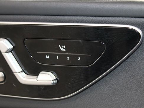 Used 2024 Mercedes-Benz GLC 300 4MATIC image 38