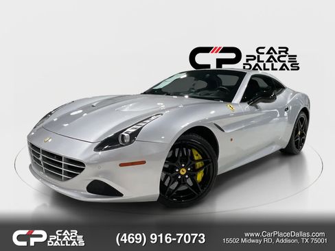 Used 2016 Ferrari California T RWD image 2