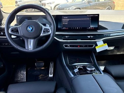Used 2026 BMW X5 xDrive50e w/ M Sport Package AWD/4WD image 32